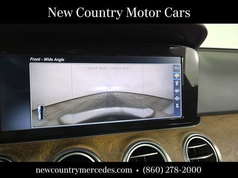 Certified 2017 Mercedes-Benz E 400 4MATIC Wagon image 30