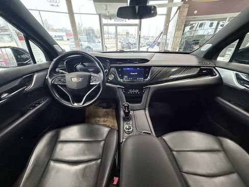 Used 2023 Cadillac XT6 Premium Luxury image 44