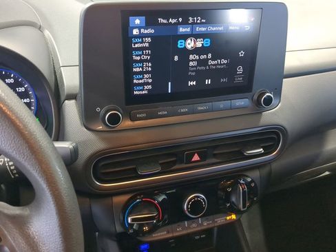 Used 2023 Hyundai Kona SEL AWD/4WD image 30