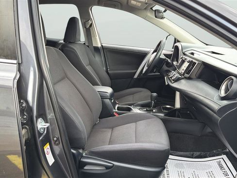 Used 2018 Toyota RAV4 LE w/ All Weather Liner Package AWD/4WD image 13