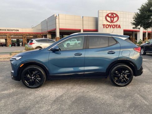 Used 2024 Buick Encore GX Sport Touring FWD image 8