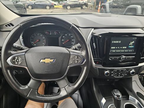 Used 2019 Chevrolet Traverse LT FWD image 58