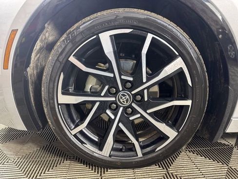Used 2024 Toyota Prius Prime FWD image 10