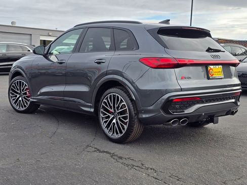 New 2025 Audi SQ5 Prestige image 3