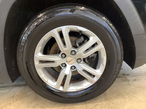 Used 2019 GMC Terrain SLE w/ LPO, Floor Liner Package FWD image 26