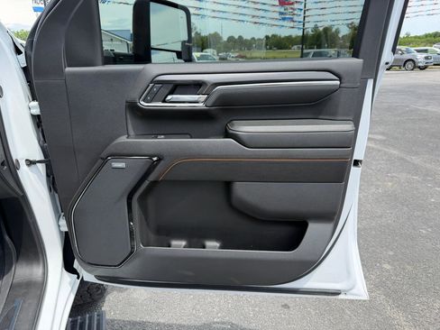 Used 2024 GMC Sierra 2500 AT4 w/ AT4 Premium Plus Package AWD/4WD image 22