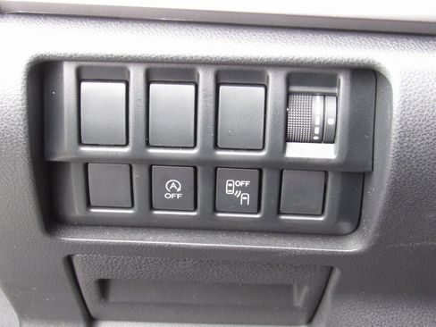 Used 2019 Subaru Forester Premium image 32