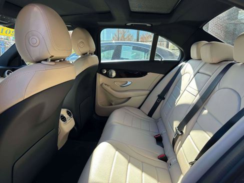 Certified 2019 Mercedes-Benz C 300 4MATIC Sedan image 9