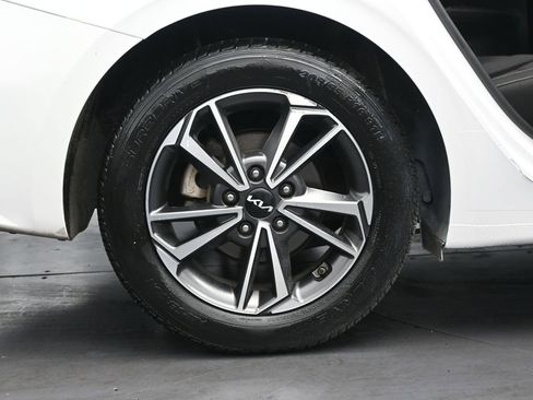 Used 2022 Kia Forte LXS image 33