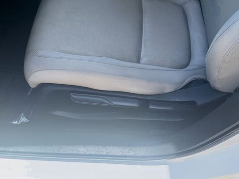 Used 2018 Honda Accord LX image 15