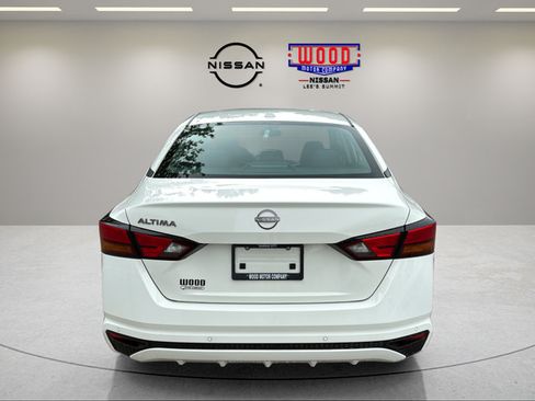 Certified 2025 Nissan Altima 2.5 S FWD image 3