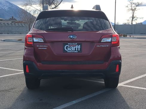 Used 2019 Subaru Outback 2.5i Premium image 7