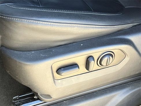 Used 2022 Chevrolet Silverado 1500 RST w/ Redline Edition image 27