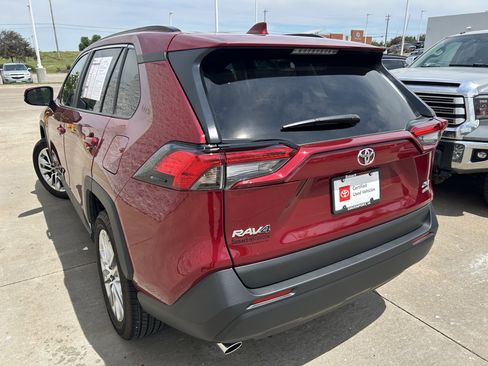 Used 2025 Toyota RAV4 XLE Premium w/ Weather Package AWD/4WD image 4