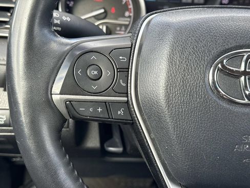 Used 2024 Toyota Camry XLE image 14