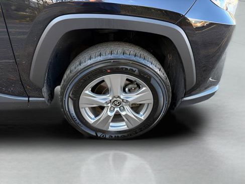 Used 2024 Toyota RAV4 XLE AWD/4WD image 29