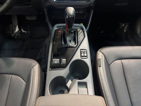 Certified 2025 Subaru Crosstrek 2.5i Limited w/ Crosstrek Mirror Package image 26