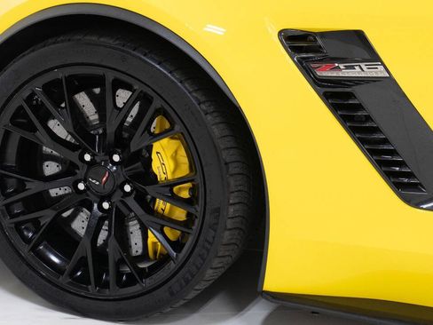 Used 2018 Chevrolet Corvette Z06 RWD image 75