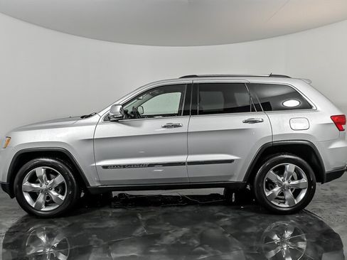 Used 2013 Jeep Grand Cherokee Limited AWD/4WD image 6