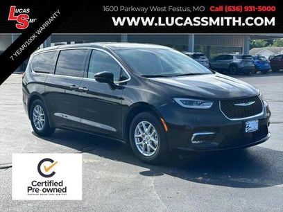Certified 2024 Chrysler Pacifica Touring-L