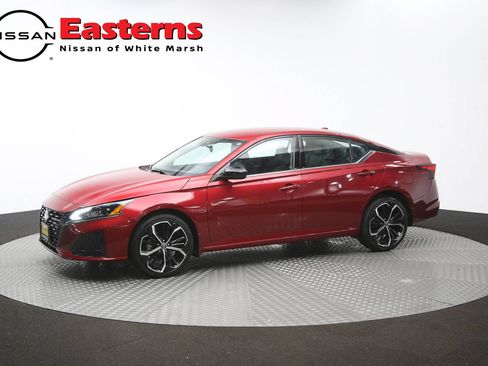 Used 2023 Nissan Altima 2.5 SR AWD/4WD image 56