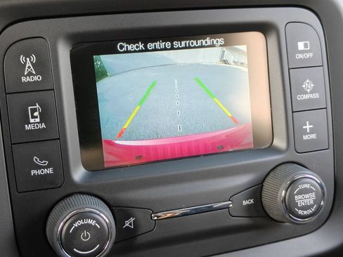 Used 2015 Jeep Renegade Trailhawk AWD/4WD image 19