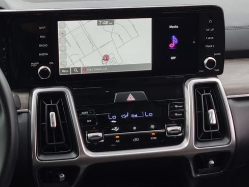 Certified 2023 Kia Sorento X-Line EX AWD/4WD image 14