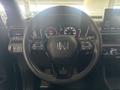 Used 2023 Honda Pilot Sport image 14