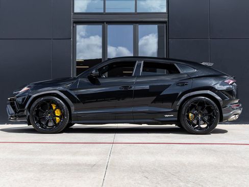 Used 2024 Lamborghini Urus Performante image 9