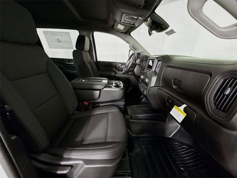 New 2026 GMC Sierra 2500 Pro w/ Convenience Package image 19