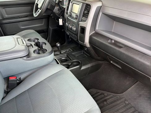 Used 2018 RAM 2500 Tradesman w/ Chrome Appearance Group AWD/4WD image 16