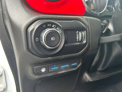 Used 2023 Jeep Wrangler Unlimited image 21