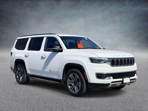 Used 2024 Jeep Wagoneer Series II image 1