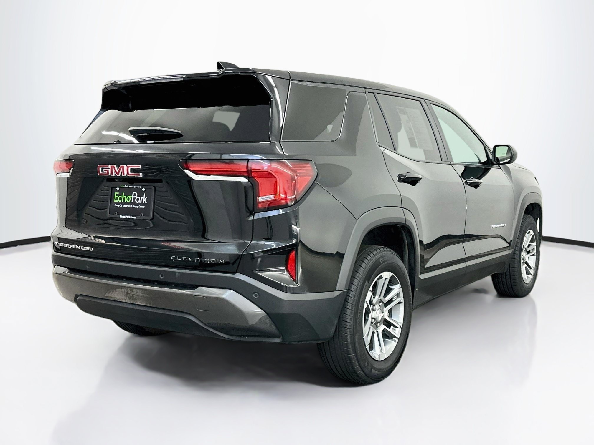 Used 2025 GMC Terrain Elevation AWD/4WD image 9