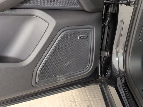 New 2026 Porsche Macan AWD/4WD image 15