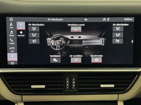 Used 2020 Porsche Cayenne S w/ Premium Package image 29