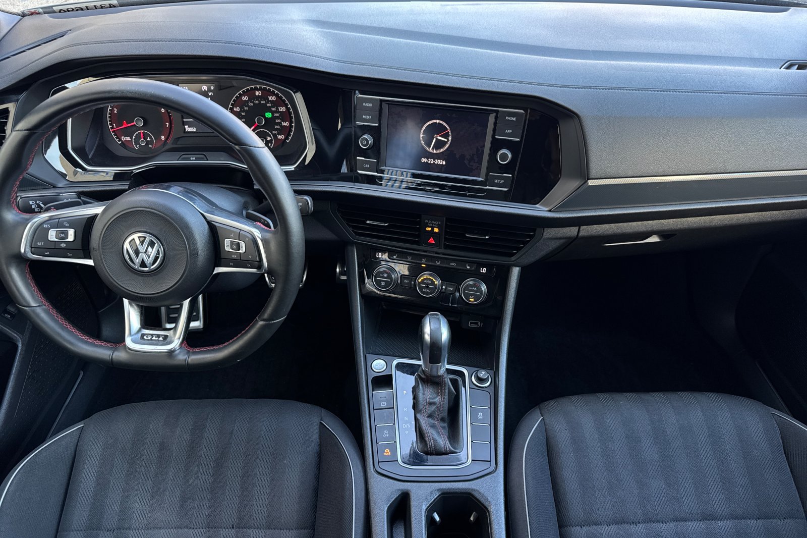 Used 2019 Volkswagen Jetta GLI FWD image 13
