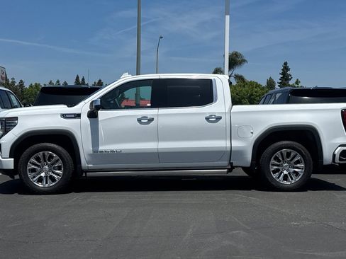 Used 2023 GMC Sierra 1500 Denali AWD/4WD image 8