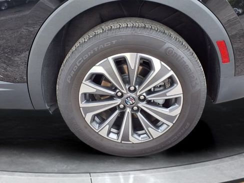 Certified 2025 Buick Envision Preferred AWD/4WD image 18