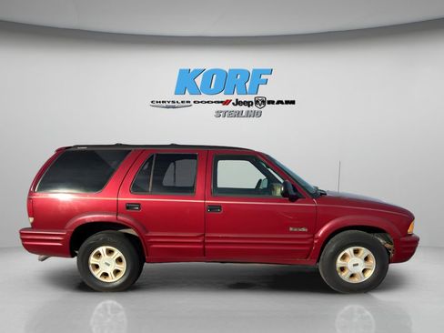 Used 1996 Oldsmobile Bravada AWD image 8