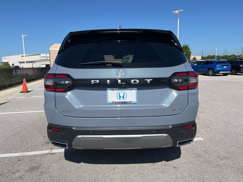 Certified 2026 Honda Pilot Elite image 5