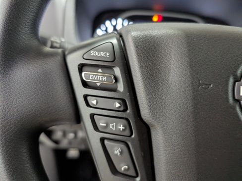 Used 2024 Nissan Frontier S w/ Technology Package image 16