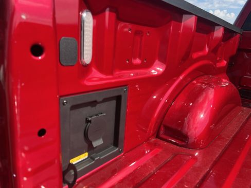 Certified 2022 Ford F150 XLT w/ Equipment Group 302A High image 18