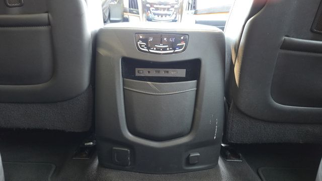 Used 2020 Cadillac Escalade ESV Premium Luxury w/ Escalade Sport Edition AWD/4WD image 33