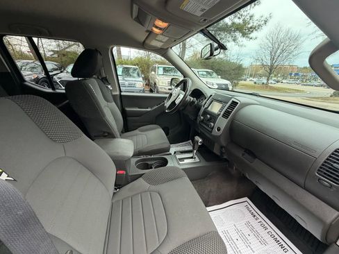 Used 2018 Nissan Frontier PRO-4X image 10