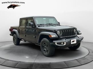 New 2026 Jeep Gladiator Sport video 1