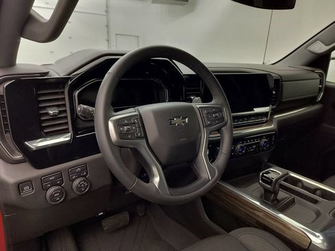 Used 2023 Chevrolet Silverado 1500 RST w/ LPO, Liner Protection Package AWD/4WD image 4