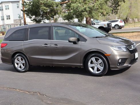 Used 2018 Honda Odyssey EX-L image 2