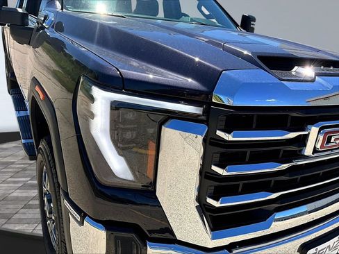 New 2026 GMC Sierra 3500 SLE w/ SLE Convenience Package AWD/4WD image 33