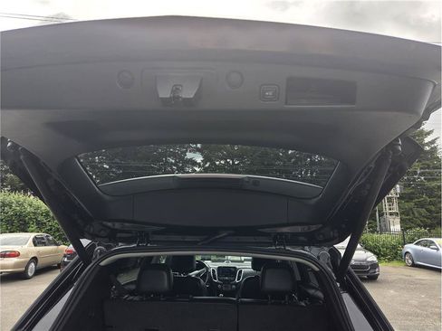 Used 2021 Chevrolet Equinox Premier AWD/4WD image 32